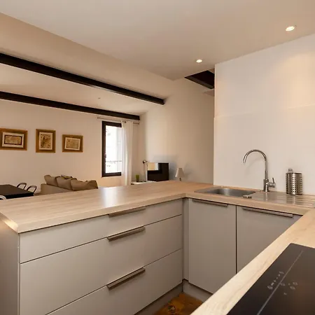 Cosy Roi De Rome Ajaccio (Corsica)