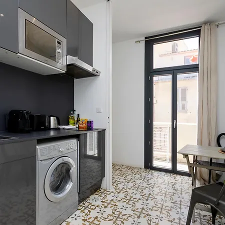 Apartment Appartements T2 Rue Conventionnel Chiappe, Quartier Citadelle Port