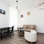 T2 Rue Conventionnel Chiappe, Quartier Citadelle Port Apartment