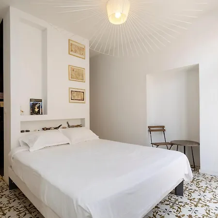 Cosy Roi De Rome * Ajaccio (Corsica)