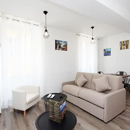 T2 Rue Conventionnel Chiappe, Quartier Citadelle Port Ajaccio (Corsica)
