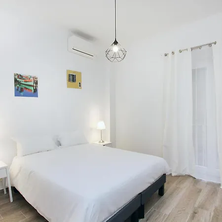 Apartment T2 Rue Conventionnel Chiappe, Quartier Citadelle Port *