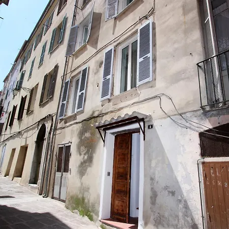 Apartment T2 Rue Conventionnel Chiappe, Quartier Citadelle Port