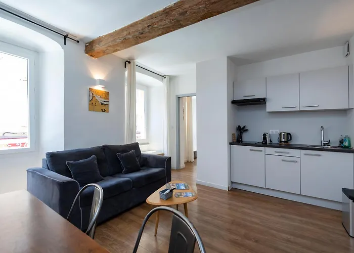 Appartements T2 Rue Conventionnel Chiappe, Quartier Citadelle Port *