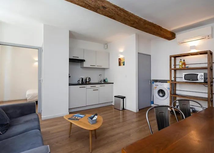 Appartements T2 Rue Conventionnel Chiappe, Quartier Citadelle Port Appartement