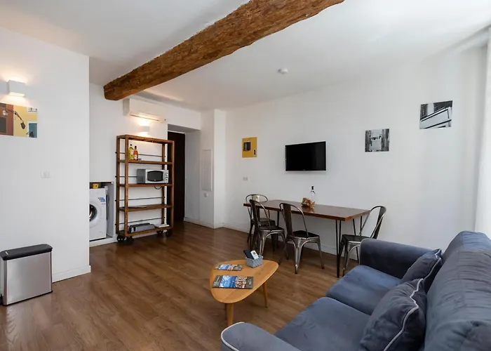 Appartement Appartements T2 Rue Conventionnel Chiappe, Quartier Citadelle Port Ajaccio (Corsica)