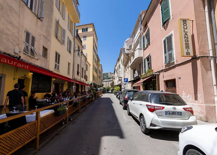 Appartement Appartements T2 Rue Conventionnel Chiappe, Quartier Citadelle Port Ajaccio (Corsica)